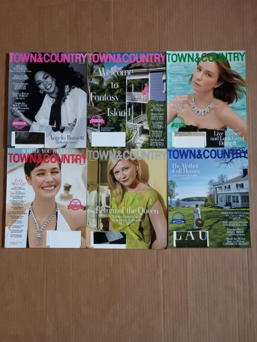 Town and Country magazine 6 pack March to October 2025